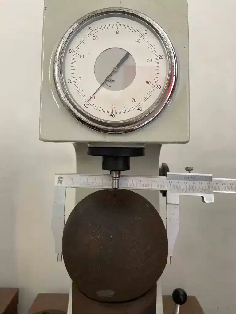 Hardness Test of 130mm Grinding Ball Before Grinding